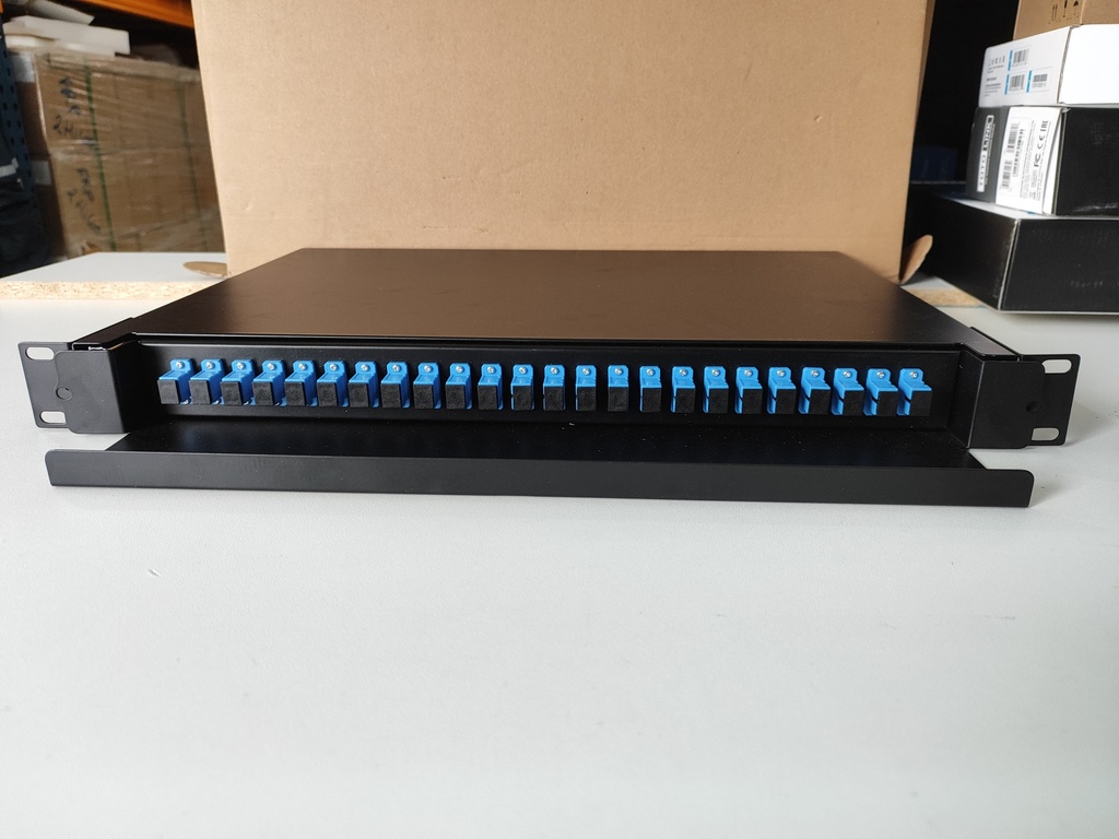 Kit 24-UPC  1 ODF METÁLICO 24 PUERTOS  + 24 ADAPTADORES SC UPC + 24  PIGTAIL SC UPC